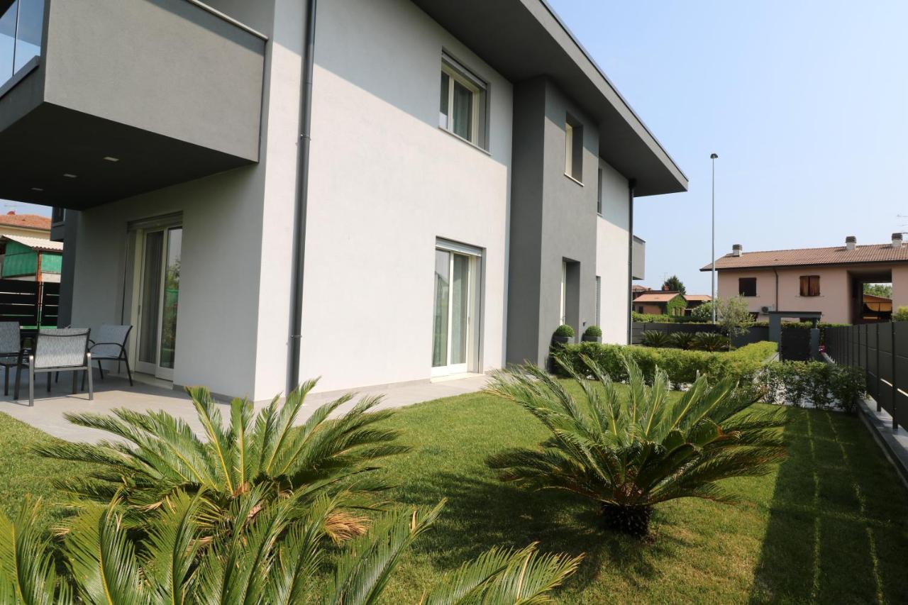 Marali Lake Apartments Di Enrica Bianchera ديسينسانو ديل غاردا المظهر الخارجي الصورة